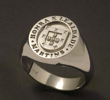 custom signet ring